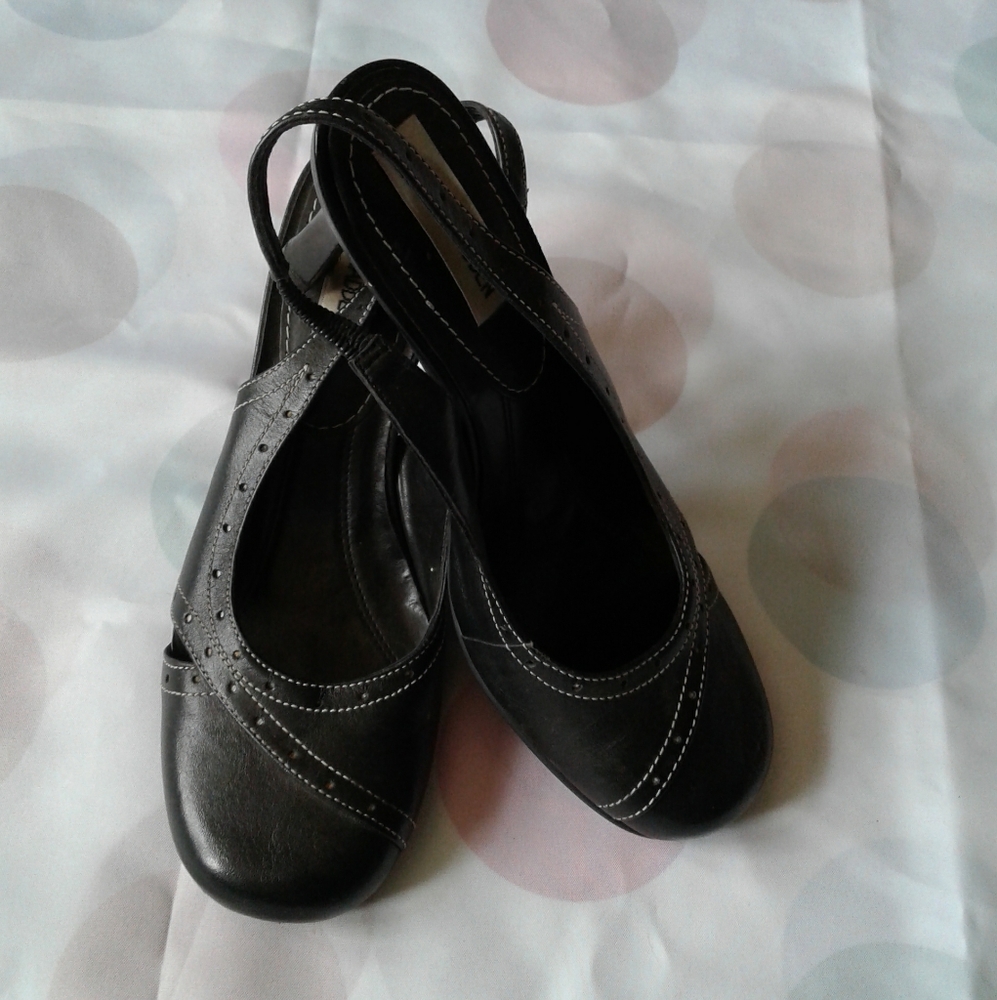 Shoes - Picture 2 of 6